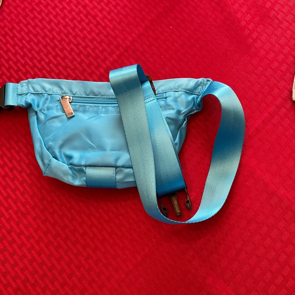 Turquoise Fanny Pack/Crossbody Bag - Picture 8 of 10